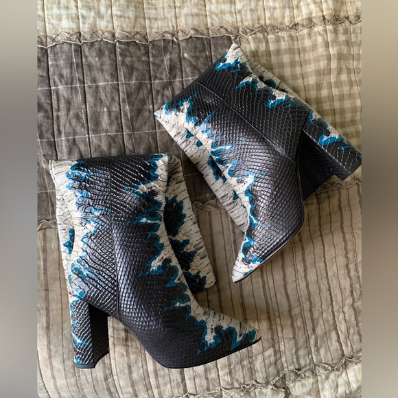 Gianni Bini Kellbie Snakeskin Leather Tall Boots High Heel Knee Boots Like New - Picture 14 of 14